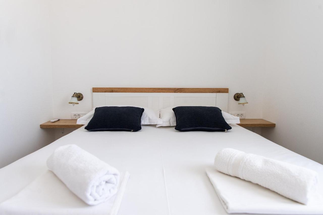 Exclusive Villa Almissa With Swimming Pool And Sea View 로크바 로고즈니차 외부 사진