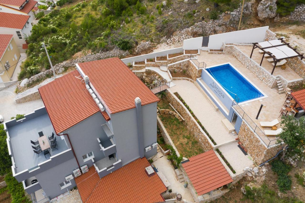 Exclusive Villa Almissa With Swimming Pool And Sea View 로크바 로고즈니차 외부 사진