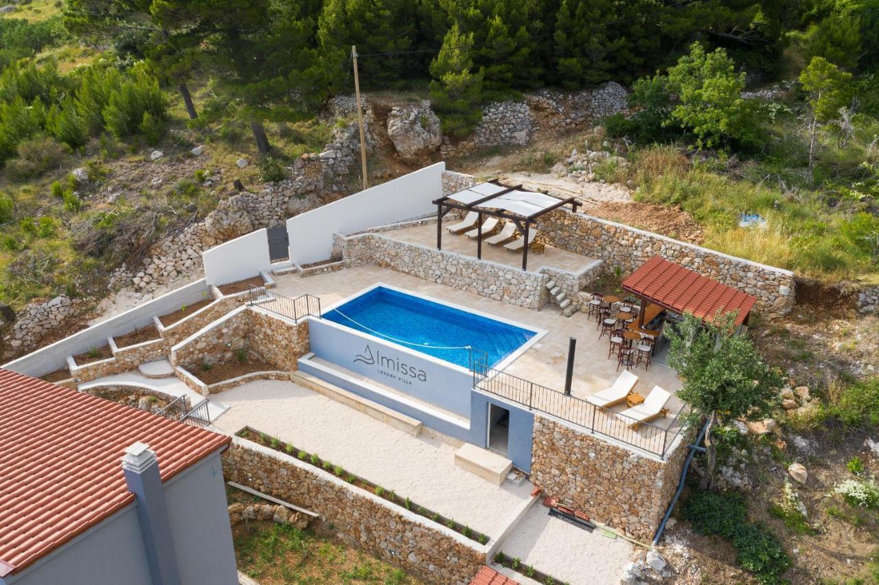 Exclusive Villa Almissa With Swimming Pool And Sea View 로크바 로고즈니차 외부 사진