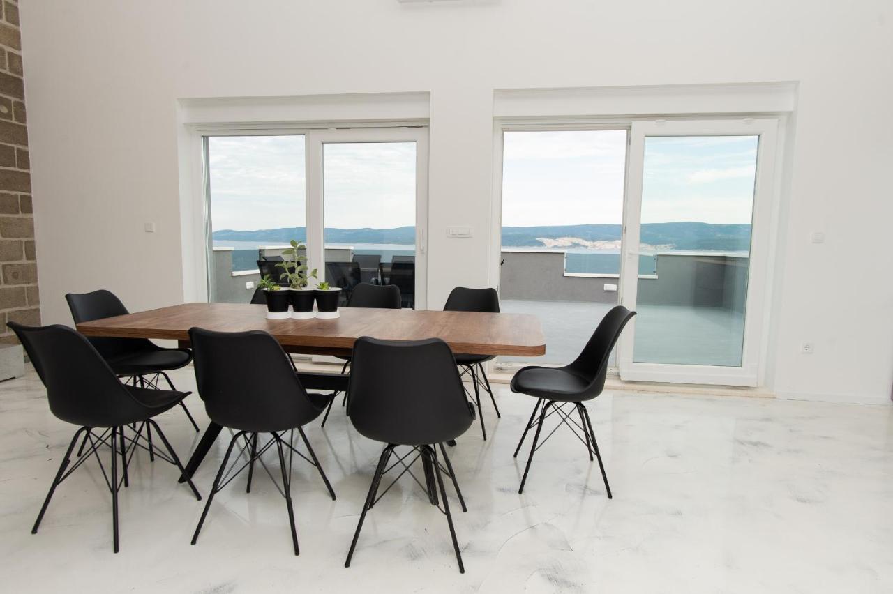 Exclusive Villa Almissa With Swimming Pool And Sea View 로크바 로고즈니차 외부 사진